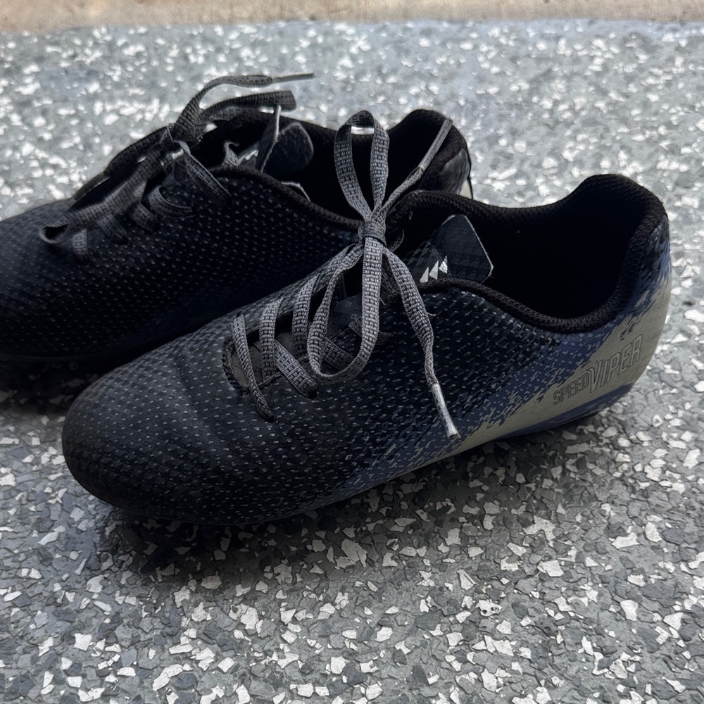 DSG Kids Black Cleats